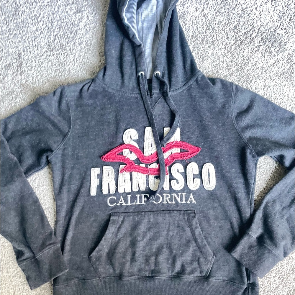San Francisco Graphic Women's Hoodie - Gray